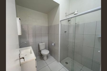 Casa à venda com 101m², 3 quartos e 1 vaga Casa à venda com 101m², 3 quartos e 1 vagaBanheiro