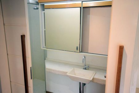 Apartamento à venda com 148m², 3 quartos e 2 vagas Apartamento à venda com 148m², 3 quartos e 2 vagasBanheiro 1