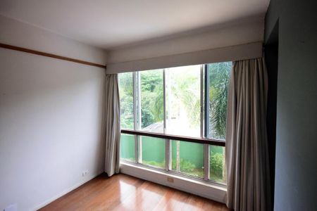 Apartamento à venda com 148m², 3 quartos e 2 vagas Apartamento à venda com 148m², 3 quartos e 2 vagasQuarto 1
