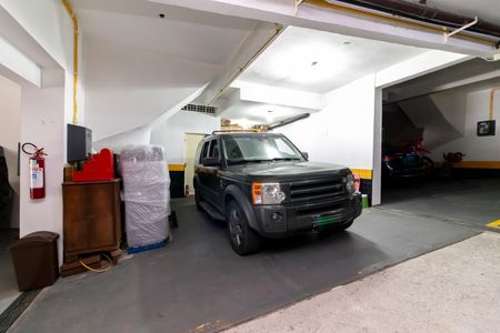 Casa de condomínio à venda com 190m², 3 quartos e 3 vagas Casa de condomínio à venda com 190m², 3 quartos e 3 vagasGaragem