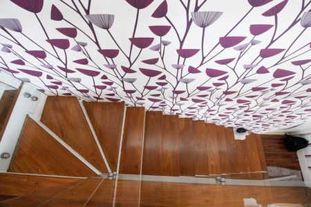 Apartamento à venda com 256m², 4 quartos e 3 vagasEscada