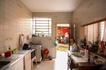 Casa à venda com 400m², 3 quartos e 5 vagas Casa à venda com 400m², 3 quartos e 5 vagasCozinha