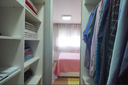 Apartamento à venda com 71m², 2 quartos e 2 vagasCloset da suíte