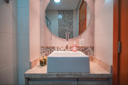 Apartamento à venda com 71m², 2 quartos e 2 vagasBanheiro