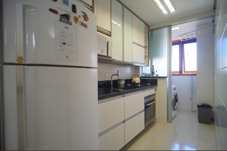 Apartamento à venda com 71m², 2 quartos e 2 vagasCozinha