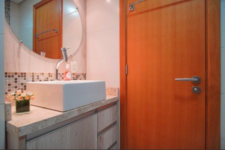 Apartamento à venda com 71m², 2 quartos e 2 vagasBanheiro