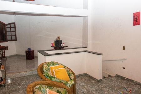 Casa à venda com 525m², 4 quartos e 6 vagas Casa à venda com 525m², 4 quartos e 6 vagasSala 2