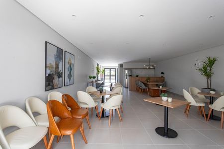 Apartamento para alugar com 40m², 2 quartos e 1 vaga Apartamento para alugar com 40m², 2 quartos e 1 vagaÁrea comum - Salão de festas