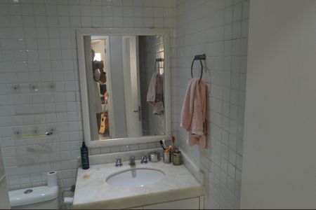 Apartamento à venda com 102m², 3 quartos e 1 vagaBanheiro Social