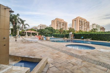 Apartamento à venda com 102m², 3 quartos e 1 vagaÁrea comum - Piscina