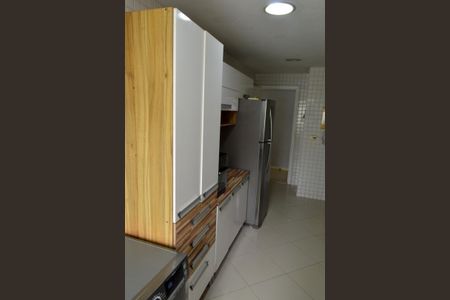 Apartamento à venda com 102m², 3 quartos e 1 vagaCozinha