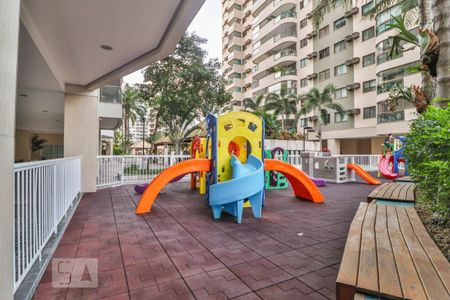 Apartamento à venda com 102m², 3 quartos e 1 vagaÁrea comum - Playground