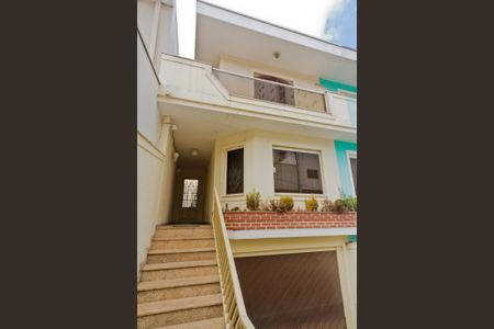 Casa à venda com 193m², 3 quartos e 4 vagas Casa à venda com 193m², 3 quartos e 4 vagasÁrea externa