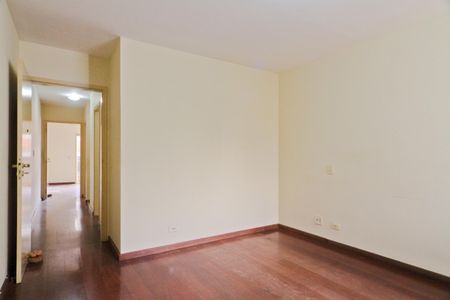 Casa à venda com 193m², 3 quartos e 4 vagas Casa à venda com 193m², 3 quartos e 4 vagasSuíte