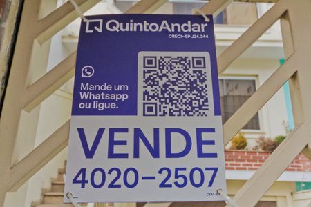 Casa à venda com 193m², 3 quartos e 4 vagas Casa à venda com 193m², 3 quartos e 4 vagasCYAT 451