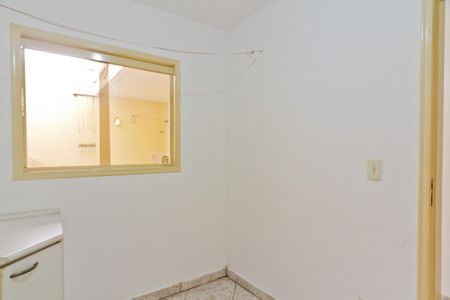 Casa à venda com 193m², 3 quartos e 4 vagas Casa à venda com 193m², 3 quartos e 4 vagasQuarto de Serviço