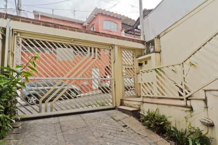 Casa à venda com 193m², 3 quartos e 4 vagas Casa à venda com 193m², 3 quartos e 4 vagasÁrea externa