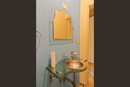 Casa à venda com 193m², 3 quartos e 4 vagas Casa à venda com 193m², 3 quartos e 4 vagasLavabo