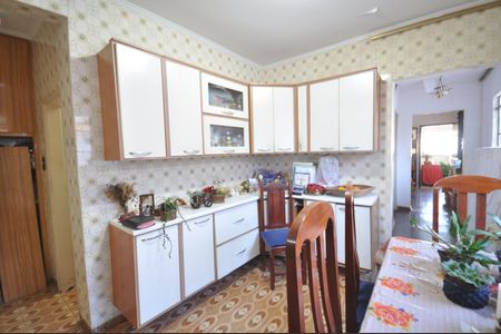 Casa à venda com 400m², 2 quartos e 3 vagasCozinha