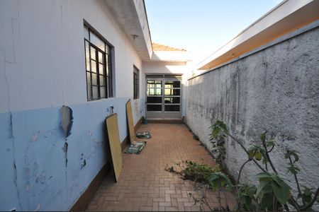 Casa à venda com 400m², 2 quartos e 3 vagasQuintal