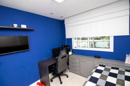 Apartamento à venda com 117m², 3 quartos e 2 vagasQuarto 