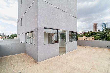 Apartamento à venda com 37m², 1 quarto e sem vaga Apartamento à venda com 37m², 1 quarto e sem vagaÁrea comum - Rooftop