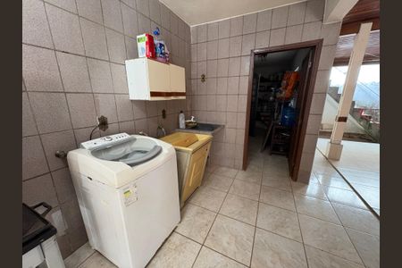 Casa à venda com 750m², 3 quartos e 6 vagasÁrea de Serviço