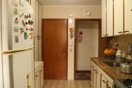 Apartamento para alugar com 119m², 2 quartos e 1 vagaCozinha