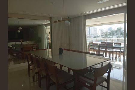 Apartamento à venda com 224m², 4 quartos e sem vaga