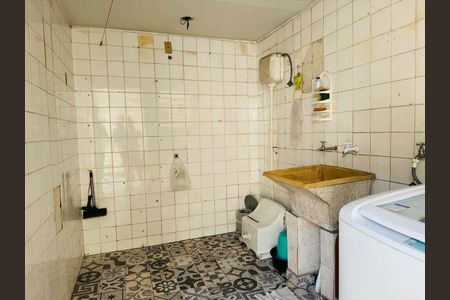 Casa à venda com 182m², 3 quartos e 2 vagas