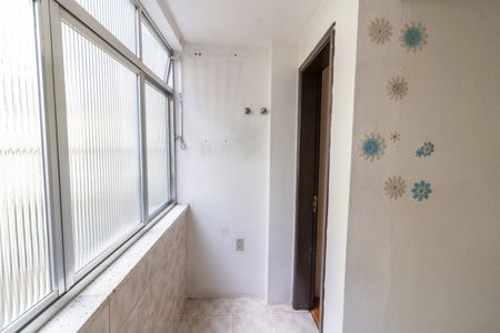 Apartamento à venda com 65m², 2 quartos e sem vaga Apartamento à venda com 65m², 2 quartos e sem vagaCozinha e Área de Serviço