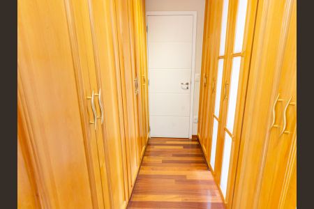 Apartamento à venda com 127m², 3 quartos e 2 vagas Apartamento à venda com 127m², 3 quartos e 2 vagasSuíte - Closet
