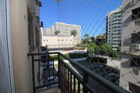 Apartamento à venda com 51m², 2 quartos e 1 vagaVista da varanda
