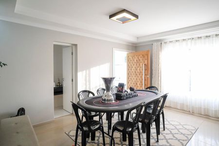 Casa à venda com 360m², 3 quartos e sem vagaSala