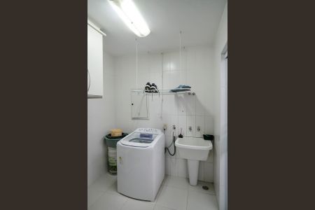 Casa à venda com 360m², 3 quartos e sem vagaÁrea de Serviço