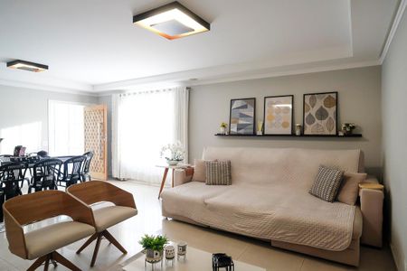 Casa à venda com 360m², 3 quartos e sem vagaSala