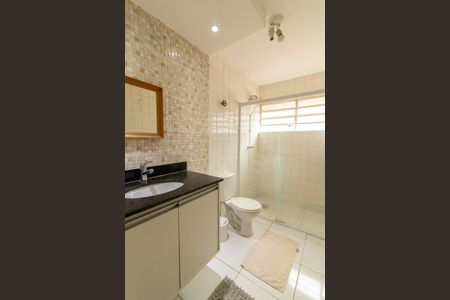 Apartamento à venda com 92m², 2 quartos e 2 vagas Apartamento à venda com 92m², 2 quartos e 2 vagasBanheiro