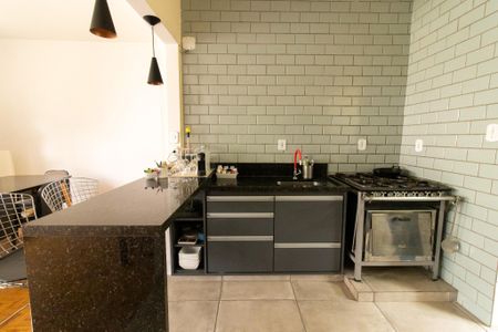 Apartamento à venda com 92m², 2 quartos e 2 vagas Apartamento à venda com 92m², 2 quartos e 2 vagasCozinha