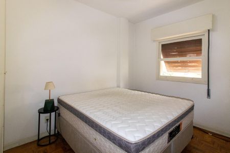 Apartamento à venda com 92m², 2 quartos e 2 vagas Apartamento à venda com 92m², 2 quartos e 2 vagasQuarto