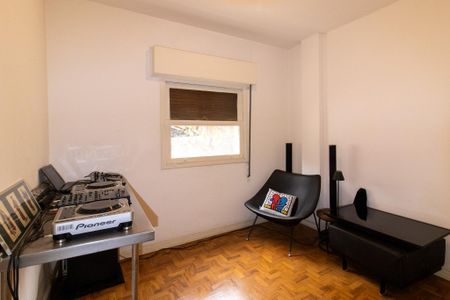 Apartamento à venda com 92m², 2 quartos e 2 vagas Apartamento à venda com 92m², 2 quartos e 2 vagasQuarto 2