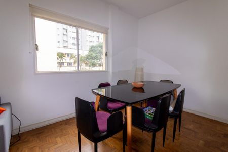 Apartamento à venda com 92m², 2 quartos e 2 vagas Apartamento à venda com 92m², 2 quartos e 2 vagasSala