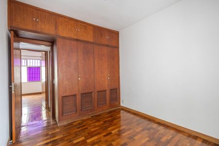 Apartamento à venda com 110m², 3 quartos e 2 vagasQuarto 2