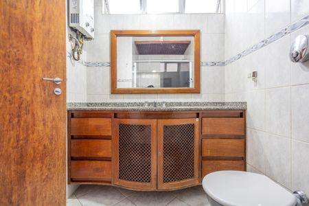 Apartamento à venda com 110m², 3 quartos e 2 vagasBanheiro do Quarto 1