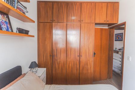 Apartamento à venda com 75m², 3 quartos e 2 vagas Apartamento à venda com 75m², 3 quartos e 2 vagasArmário do Quarto 1