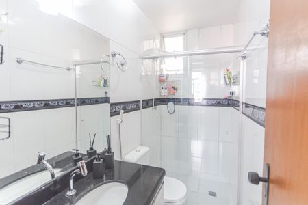 Apartamento à venda com 75m², 3 quartos e 2 vagas Apartamento à venda com 75m², 3 quartos e 2 vagasBanheiro Social