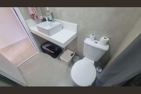 Apartamento à venda com 85m², 3 quartos e 1 vaga Apartamento à venda com 85m², 3 quartos e 1 vagaBanheiro social