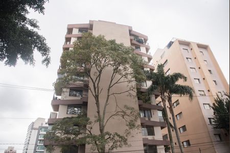 Apartamento à venda com 119m², 3 quartos e 2 vagasFachada