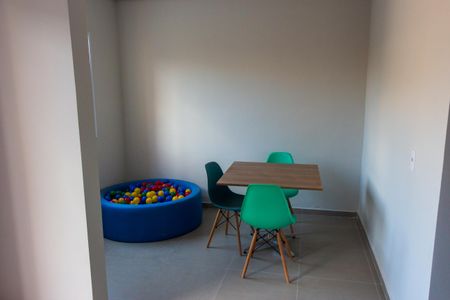 Apartamento à venda com 44m², 2 quartos e 1 vaga Apartamento à venda com 44m², 2 quartos e 1 vagaÁrea comum - Salão de festas Infantil