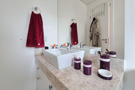 Apartamento à venda com 150m², 3 quartos e 3 vagasBanheiro da Suíte 2