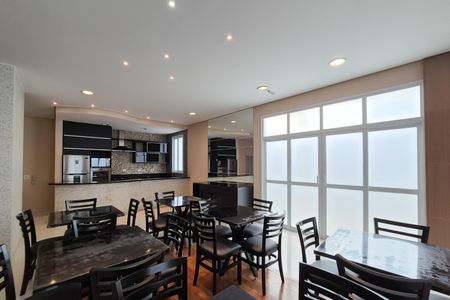 Apartamento à venda com 150m², 3 quartos e 3 vagasÁrea comum - Salão de festas